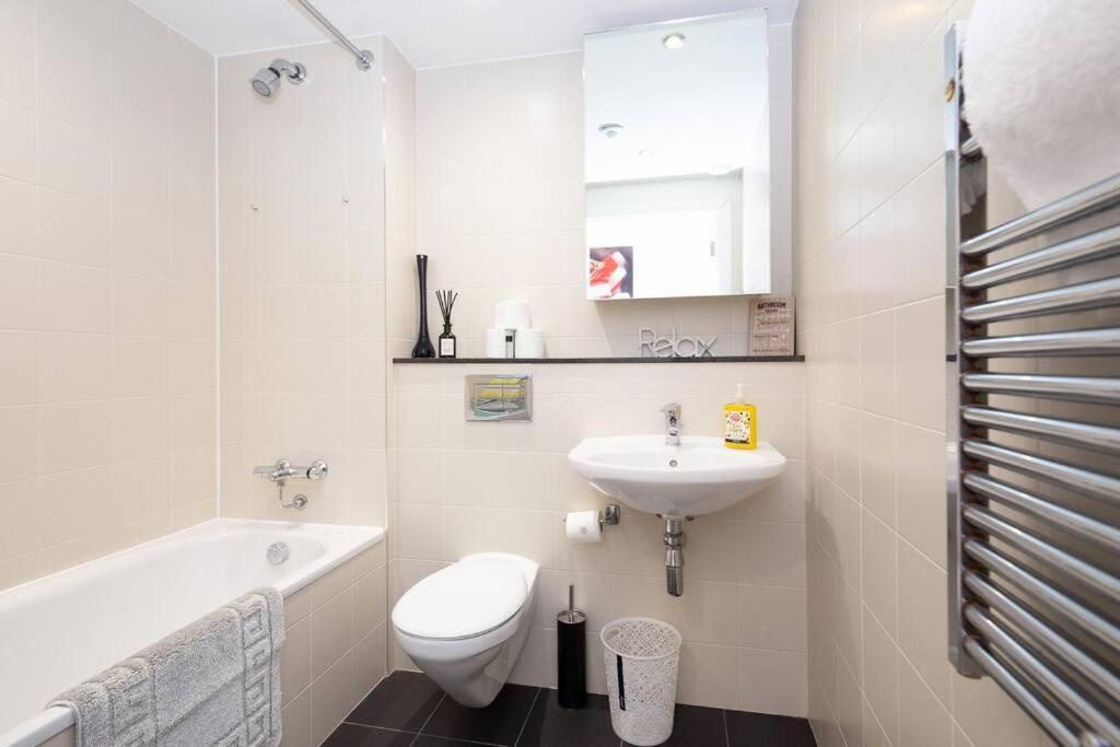 Stylish Mediacity 2Bed, Sleeps 6, Amazing Views Mánchester Exterior foto
