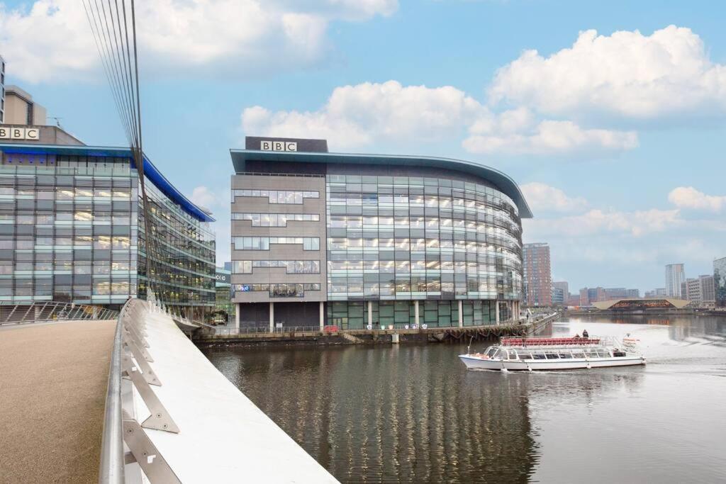Stylish Mediacity 2Bed, Sleeps 6, Amazing Views Mánchester Exterior foto