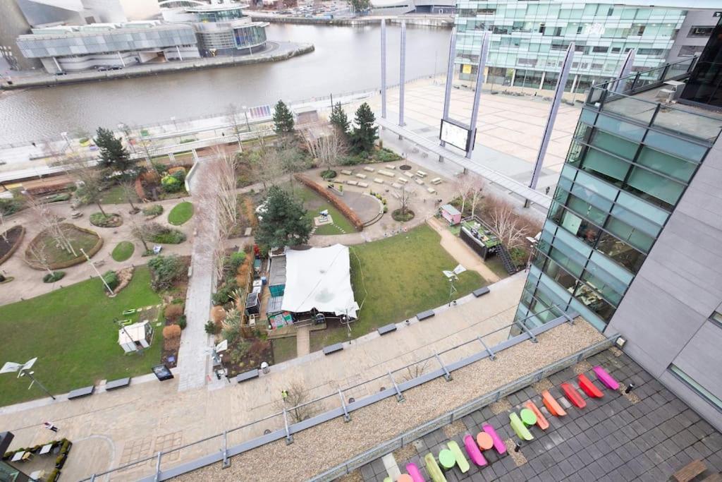 Stylish Mediacity 2Bed, Sleeps 6, Amazing Views Mánchester Exterior foto