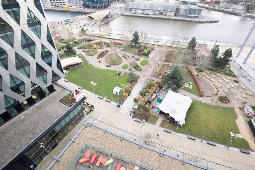 Stylish Mediacity 2Bed, Sleeps 6, Amazing Views Mánchester Exterior foto