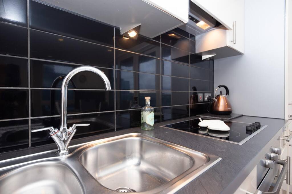 Stylish Mediacity 2Bed, Sleeps 6, Amazing Views Mánchester Exterior foto