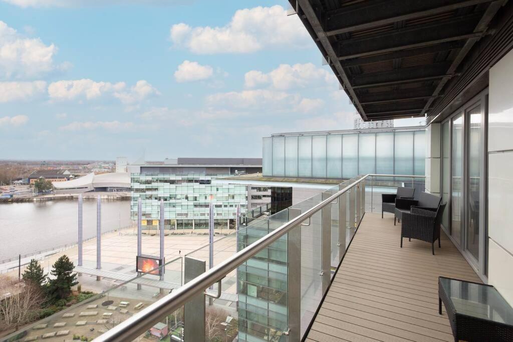 Stylish Mediacity 2Bed, Sleeps 6, Amazing Views Mánchester Exterior foto