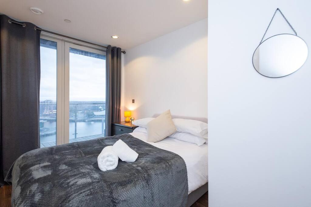 Stylish Mediacity 2Bed, Sleeps 6, Amazing Views Mánchester Exterior foto