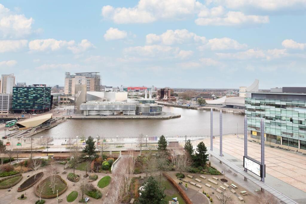 Stylish Mediacity 2Bed, Sleeps 6, Amazing Views Mánchester Exterior foto